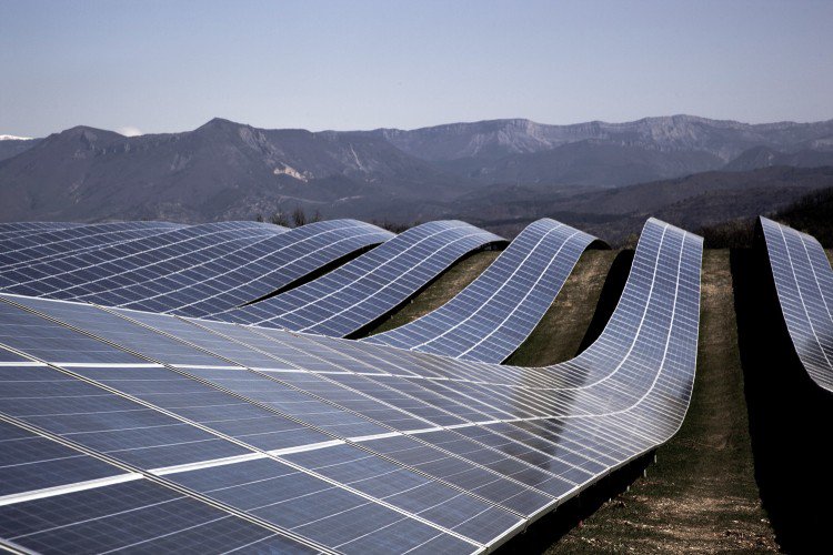 ClimatePower's tweet photo. Solar delivers cheapest electricity "ever, anywhere, by any technology" https://t.co/d95UJITSEZ https://t.co/uuWrDVJFnZ