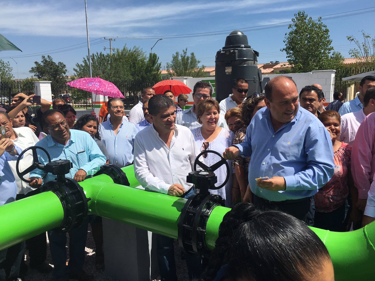 LetyCastano's tweet photo. Estamos en el arranque de acciones del nuevo pozo de las luisas #SimasTorreon #Torreon @rubenmoreiravdz @mrikelme https://t.co/Mzj0aop4FT