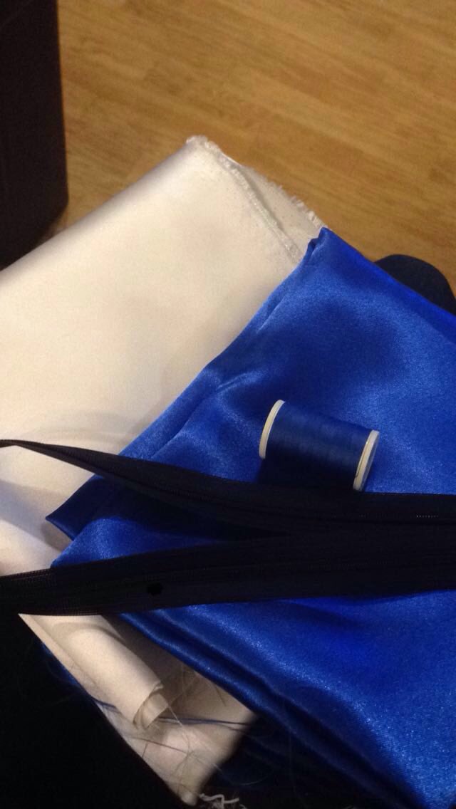 MantaLittle's tweet photo. Fabrics check! Tomorrow we start with the patterns for the dress #Tracon #cosplaylife #AlmostOnTime https://t.co/toGAFEsfoW
