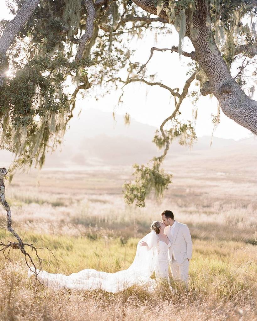 Perfection captured by <a href="/sylviegil/">Sylvie Gil</a> at the beautiful @santaluciapreserve, as featured in @martha_weddings. (Bridal Go…