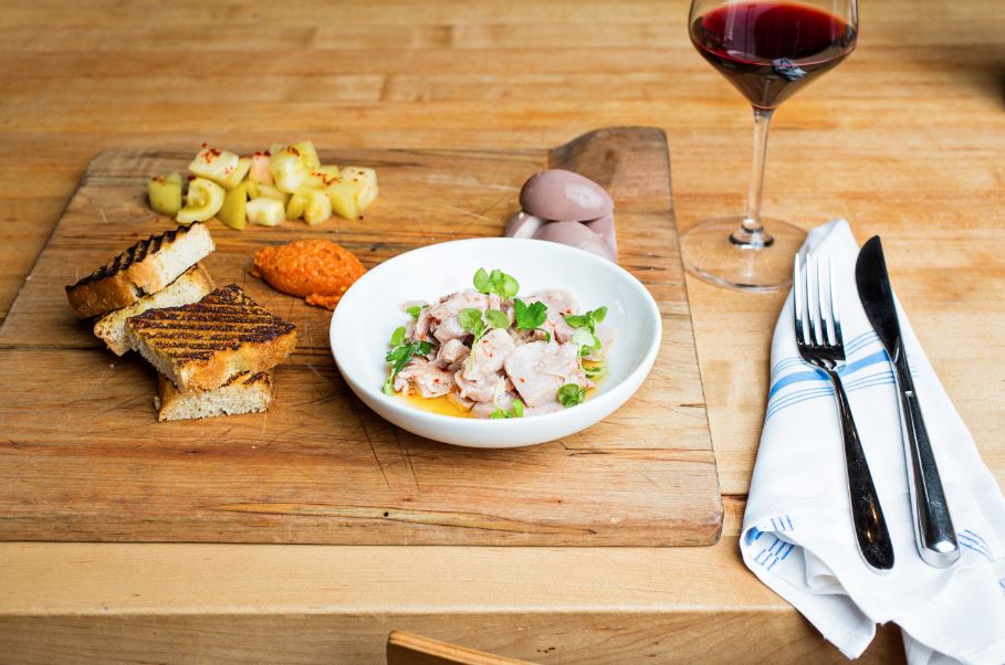 IndacoChas's tweet photo. Our tuna conserva pairs perfectly with a nice glass of red wine and your weekend plans!  https://t.co/srWjdF9bXe https://t.co/hUHnMNptgP