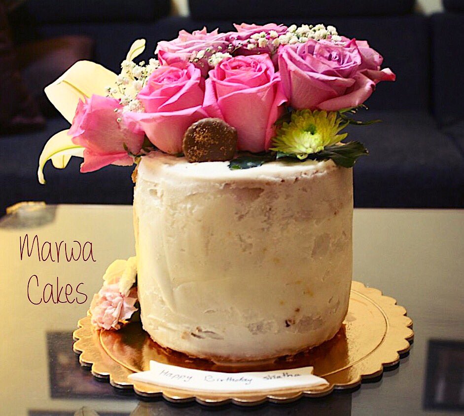 marwacakes's tweet photo. نيكد الكيك الجديده المتوفره الان ، حجم صغير ب ١٥٠ ريال #نيكد_كيك_الرياض #نيكد_كيك #كيك_الرياض #كيك_حسب_الطلب #الرياض https://t.co/5D3RcZH9Mz