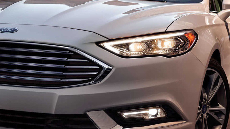 MikeCarpinoFord's tweet photo. Ready for its close-up. #Ford #FusionTitanium https://t.co/vqeAZIJpGR