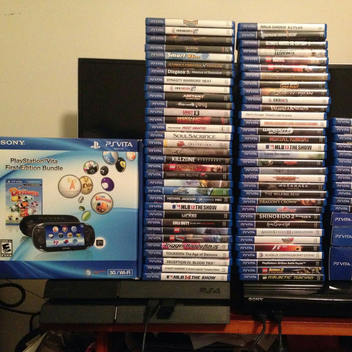 Another massive #PSVita #game collection What do you think, are you jealous...