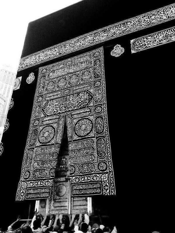 Sarah_muhamed14's tweet photo. أشتقت لتلك اللحظة التي لن يكون فيها بيني وبين الكعبة سوى أمتار قليلة اللهم ارزق كل مشتاق ❤🙏
جنه اللّه علي الارض 😍❤ https://t.co/WctDmXSN6r