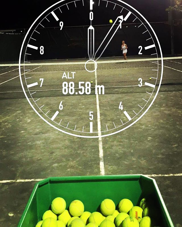 boulevardclubTO's tweet image. Tennis here can get super intense, thanks @carolinehermannn for sharing! #tennis #summernights #ballmachine #pros