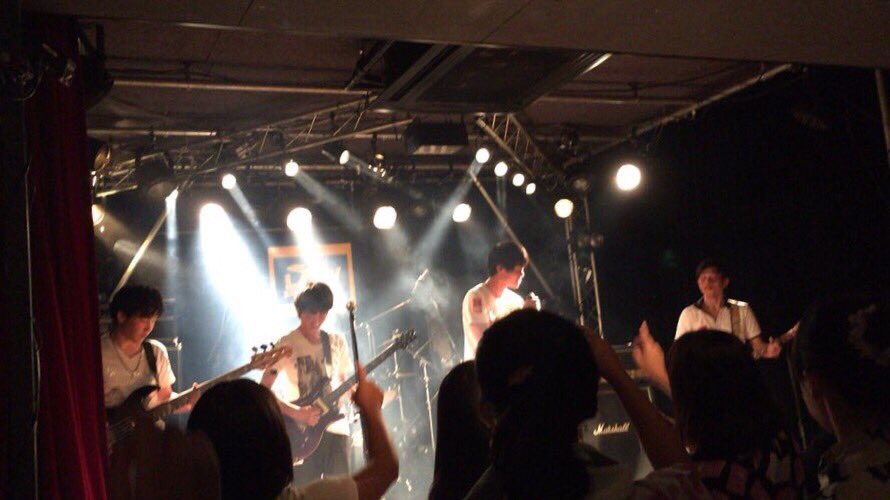guiter215bass's tweet photo. ライブお疲れ様でした！！
来てくれた方ありがとうございました！！！ https://t.co/ulpZeM6ATd