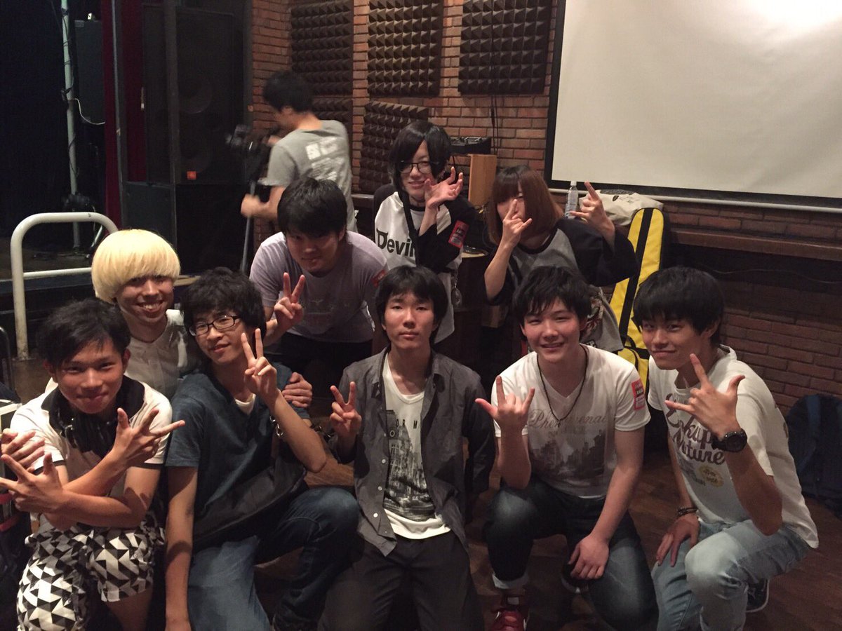 guiter215bass's tweet photo. ライブお疲れ様でした！！
来てくれた方ありがとうございました！！！ https://t.co/ulpZeM6ATd