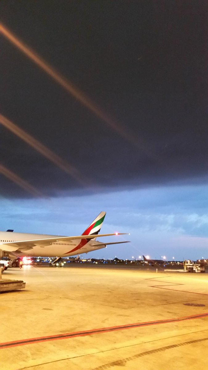 linatraynor's tweet photo. #storm #ek #ramp #ord #planes #darkcloud #photography https://t.co/SKPNAWA43A