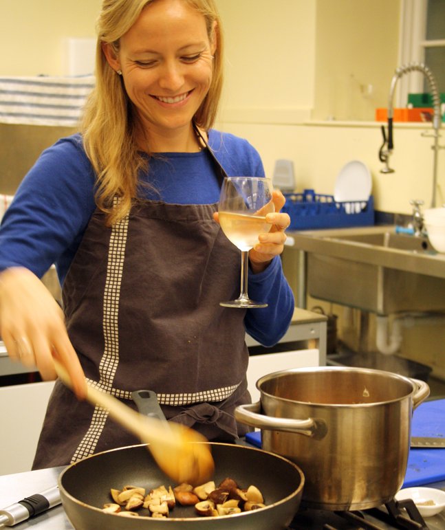 mannacuisine's tweet photo. cooking classes return in october...!  dates to be announced.  watch this space https://t.co/ayfuuZbcVV https://t.co/wRzNPq7veT