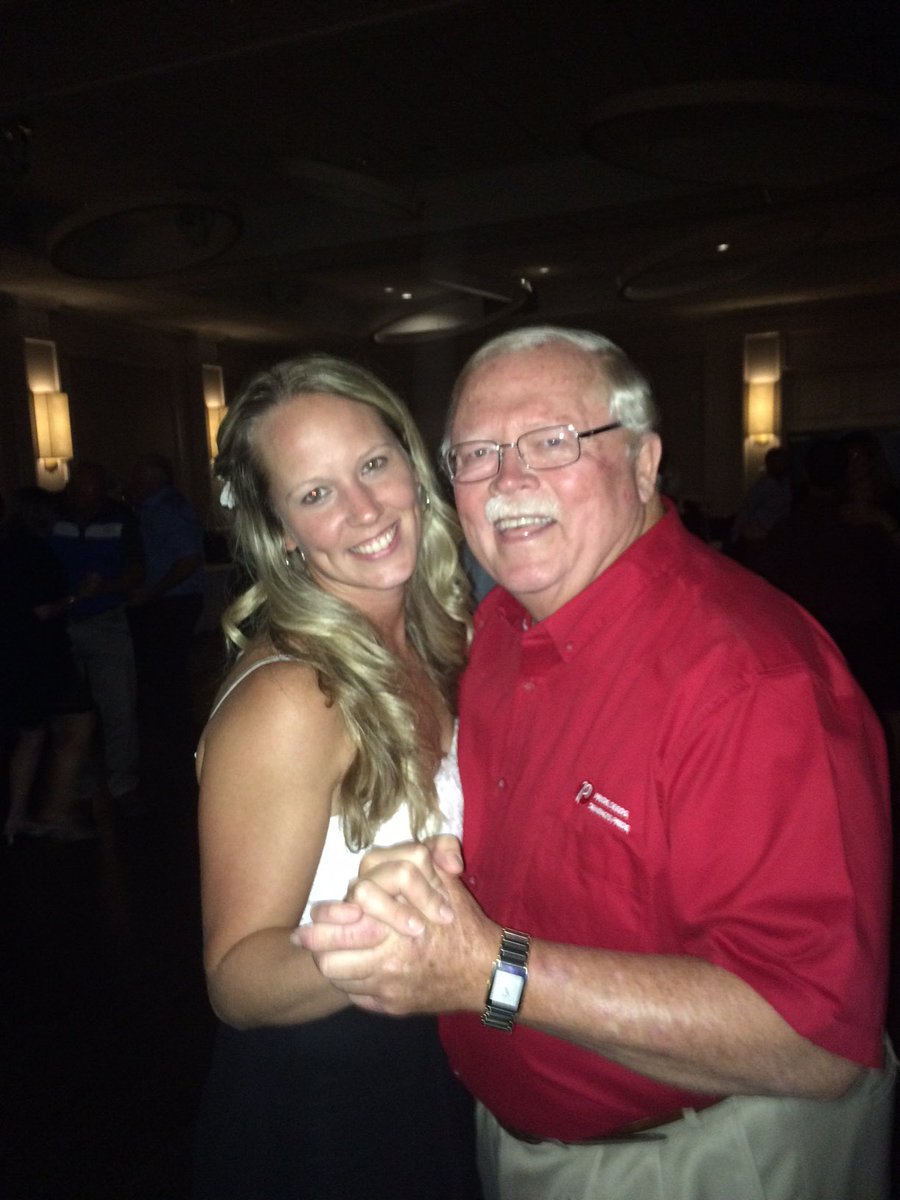 Ck_Real_Estate's tweet photo. Going to miss this guy! Happy retirement to Craig Newman, past president of #AgReliantGenetics #Newmanator https://t.co/hQBbpxPFBS