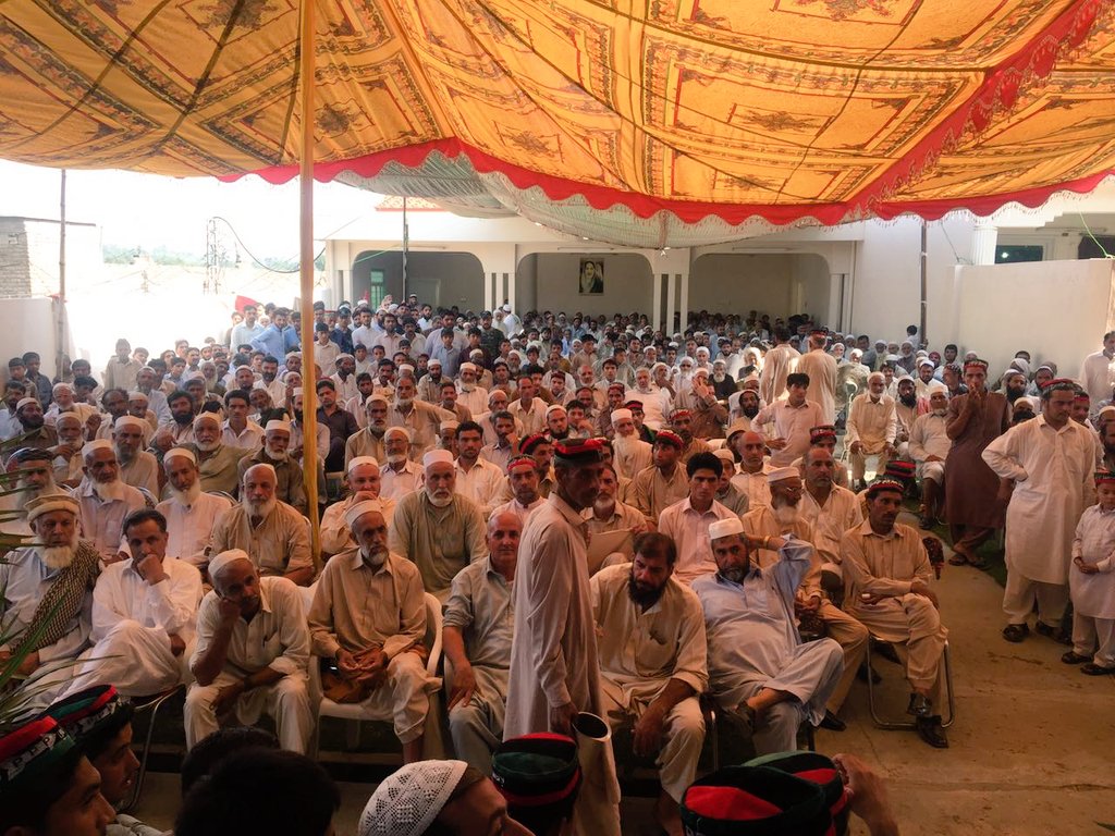 PPP_Pakhtunkhwa's tweet photo. #KP committe listening views at #Bunier regarding reorganization as per directives of Chairman #PPP @BBhuttoZardari https://t.co/zyR6Vnceo0