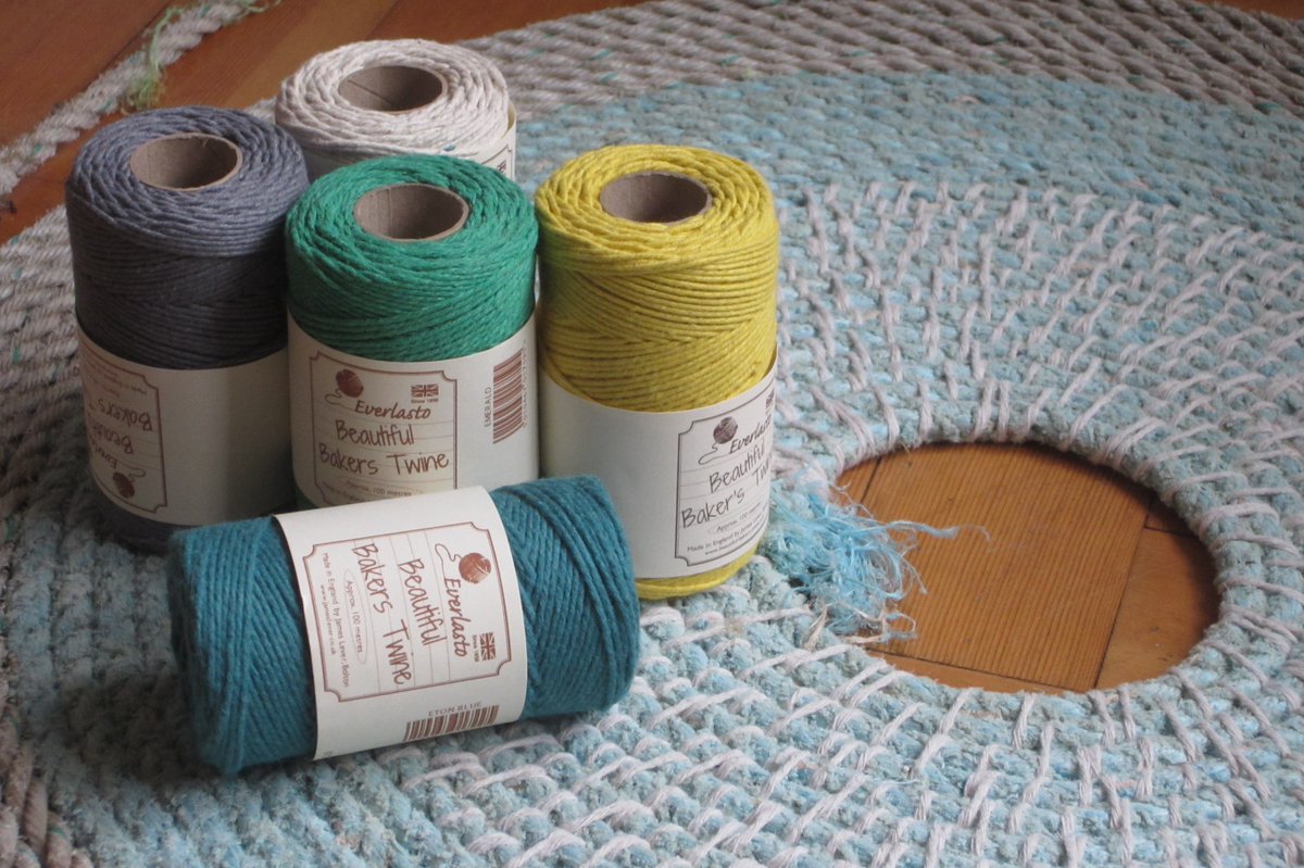 beachbasketry's tweet image. Thanks @RopeSource great looking twine to finish my Beach Rope Rug #handmadehour #cornwallhour #WatergateBay #design