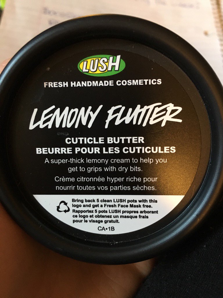 twistparties's tweet photo. I just found the most wonderful thing for my dry balloon twister hands! #lovelush #lush #balloontwisters #dryhands https://t.co/Kl2NxFVzd3