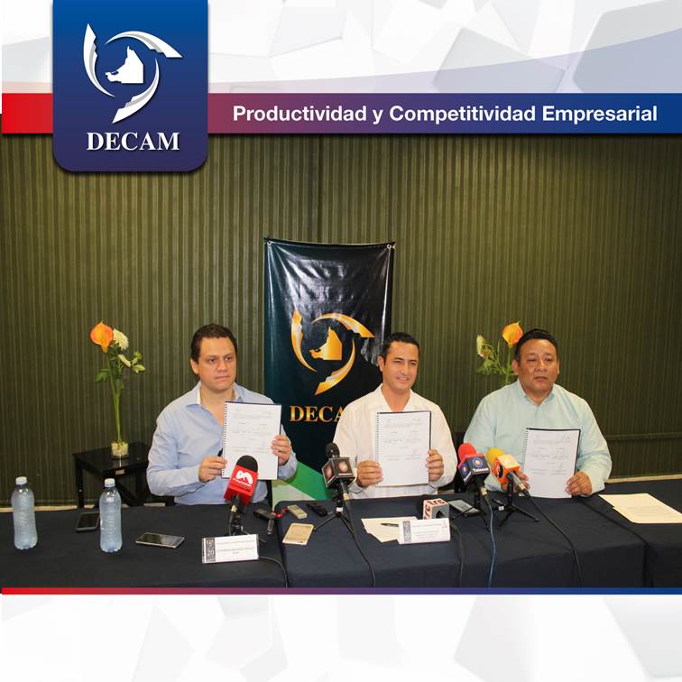 Decam2's tweet photo. @SECTURCampeche y @Decam2 firmaron Convenio ara la gestión conjunta de programas de capacitación y certificaciones. https://t.co/G06a5brmWn