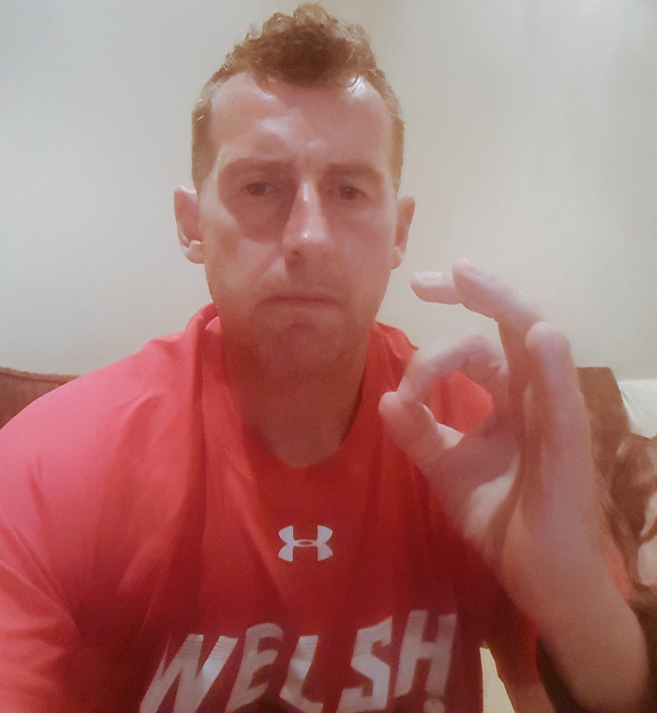 Nigel Owens MBE tweet media