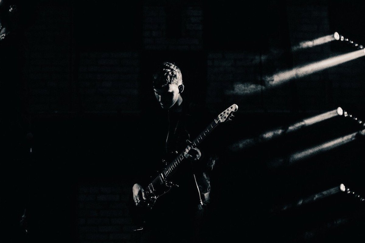 PVRIS_CHILE's tweet photo. Gracias por entregarnos de tu arte, esperamos que disfrutes mucho❤🎂 @AlexPVRIS 
#HappyBirthdayAlexBabinski
#PVRIS https://t.co/tedp14SB6v