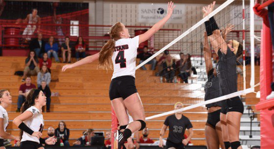 IUSBTitans's tweet photo. Titans - New Article - Volleyball Downs Bethel in Season Opener
 - https://t.co/lP0tKwkrAe https://t.co/FJFCfzyhft