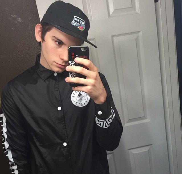 new to fl/Rp 💦 help out a friend?