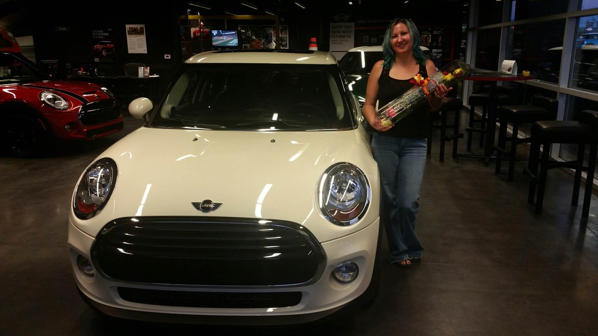TucsonMINISvc's tweet photo. Enjoy your new ride, Amber Cripps, be sure to let us know how the #MINI handled on road trips and #vacations! https://t.co/naZNb9MEVS