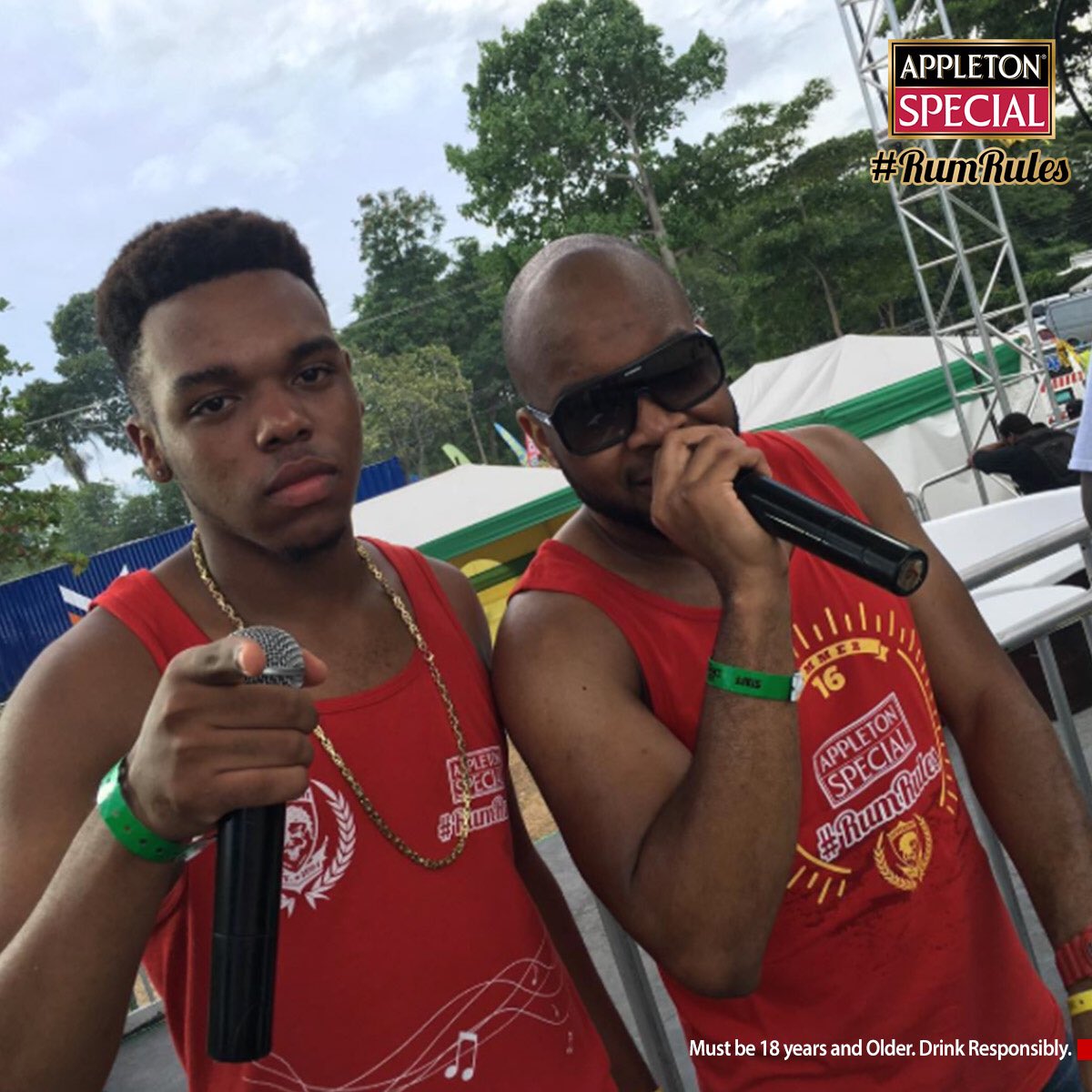 AppletonJamaica's tweet photo. @coppershotmusic in #AppletonSpecial mode! Vibes squad! #RumRules https://t.co/kIUApmYwwq