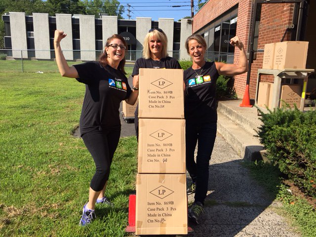 Cigna's tweet photo. Today we cleaned couches and moved stock at the @HartfordHabitat #HartfordRestore! #CignaConnects https://t.co/miyLipSknc