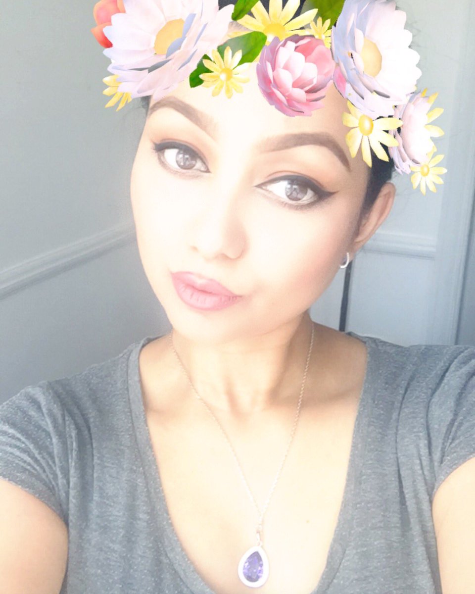 rubaiashah's tweet photo. Let's celebrate the heat in style #mua #mualondon #bbloggers #fashionblogger #makeupartist https://t.co/MtR5GuxkXY