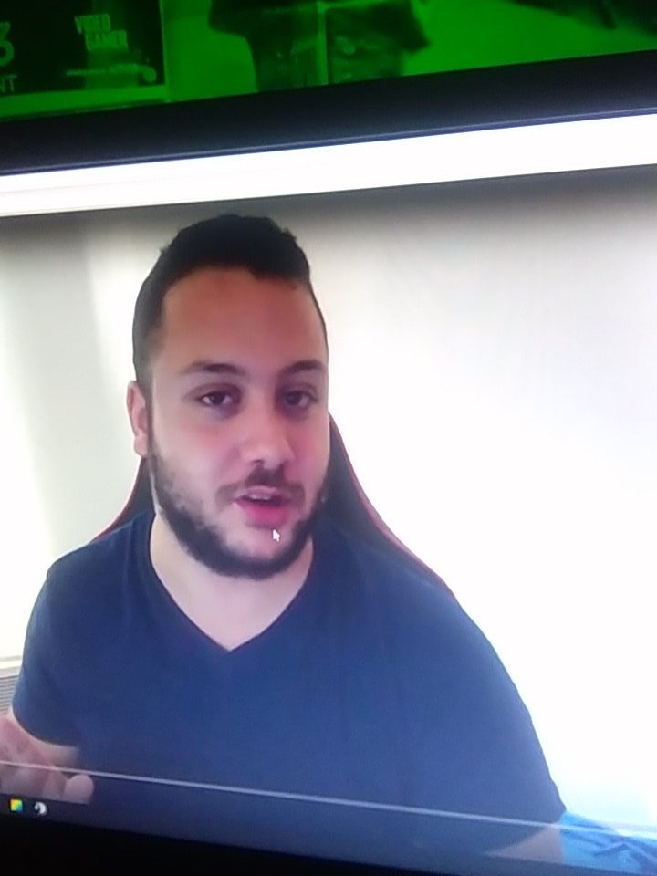 ChlLucas's tweet photo. Ho Putain il est beau @Zack_Nani  😂😂😂😂😂😂 https://t.co/dAV7zT8UIg
