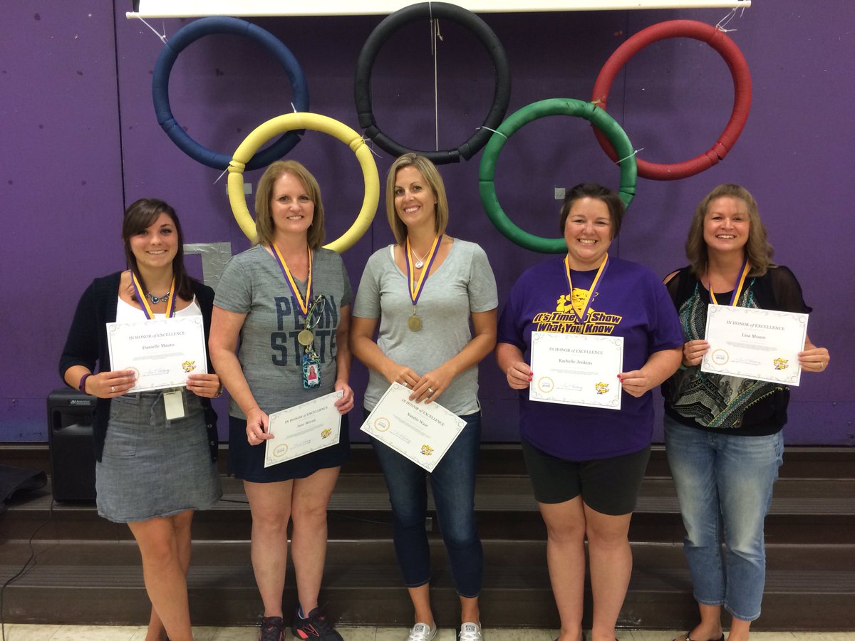 jmarcheseata's tweet photo. Medals of excellence for these awesome teachers. We aren't average! #ATArocks https://t.co/PjWEMw6R2u