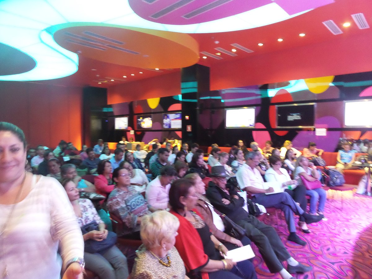 Pobladoambiente's tweet photo. Estamos en el 1 Consejo Comunal El Poblado #PPyPL @ParticipaMed auditorio Casino Hollywood - Milla de Oro https://t.co/Icu47QjzLp