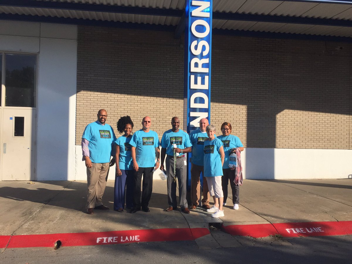 MichaelPoore1's tweet image. 94 but we were out knocking on doors in the Henderson MS neighborhood.  Great visits #listenlearn