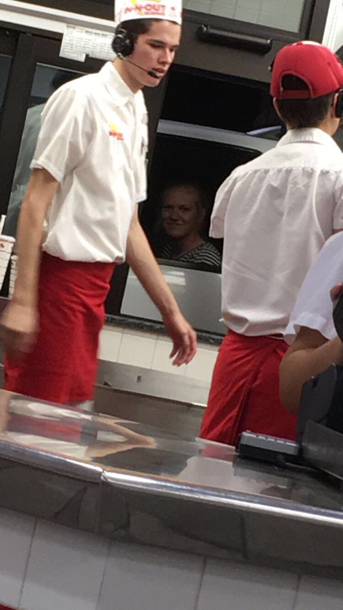 coltydayley's tweet photo. When bae's at in n out with friends but you know that one hoe is with him @rylee_mayy https://t.co/xHY4wUn09N