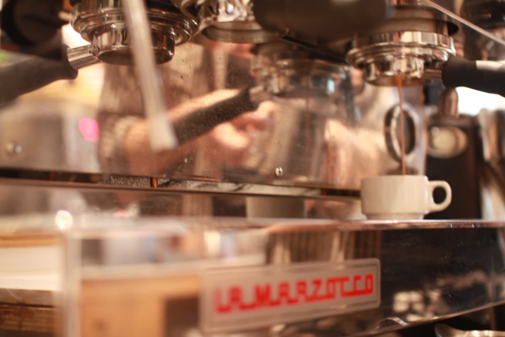 BruChicago's tweet photo. Our espresso machine is of the highest quality and we try to brag on it whenever we can. 😆

#Espresso #WickerPark https://t.co/X1TwWQvrTo