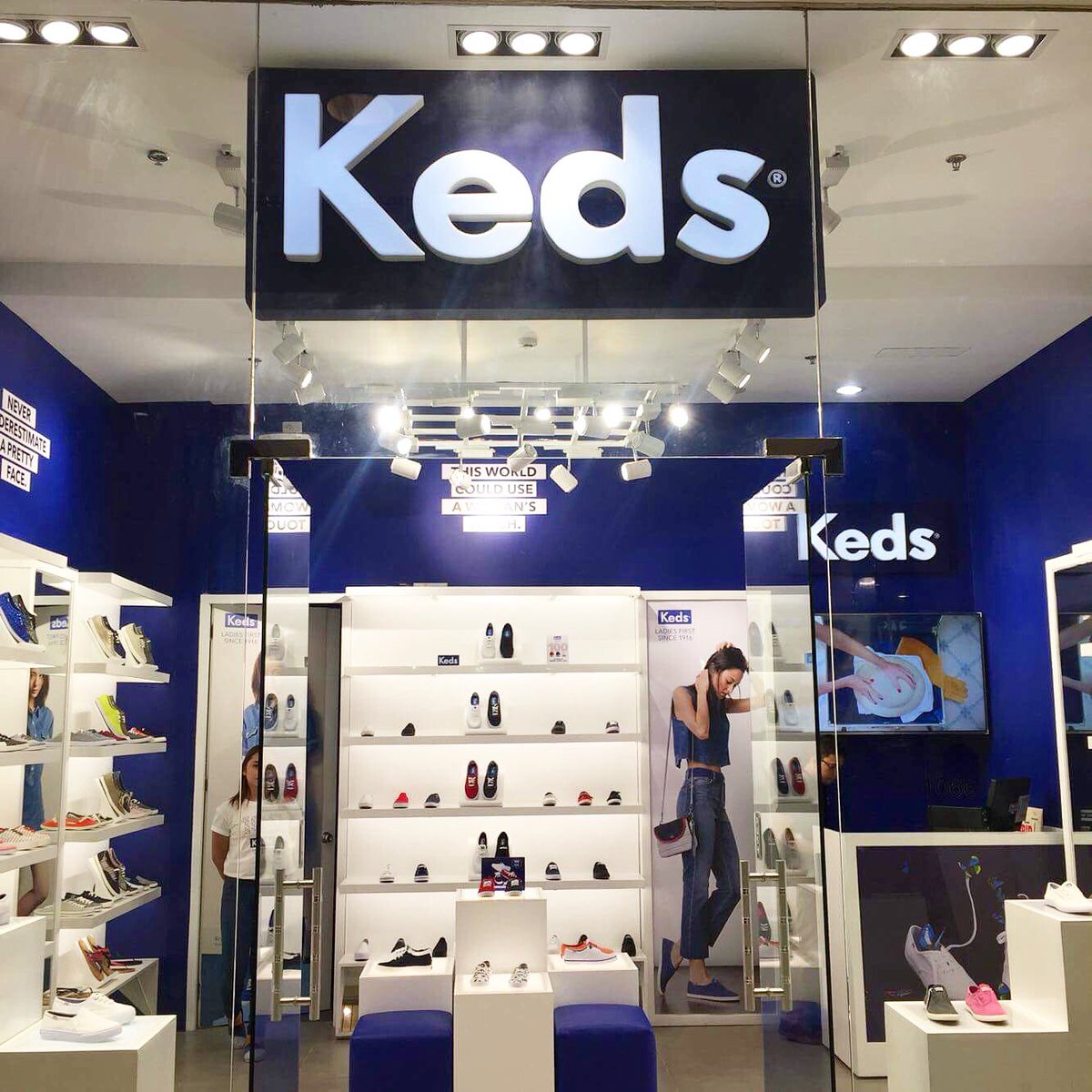 stores that sell keds