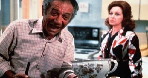 One for the pot! Sid James and Diana Coupland in the film of Bless This House #CarryOnBlogging