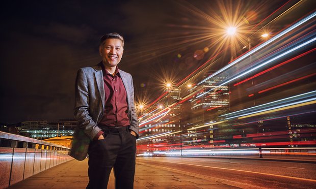 UKSolarGen's tweet image. Chemistry professor to leave audience in dark at Christmas lectures ow.ly/MPVg303rqMJ #SolarPV #SolarEnergy