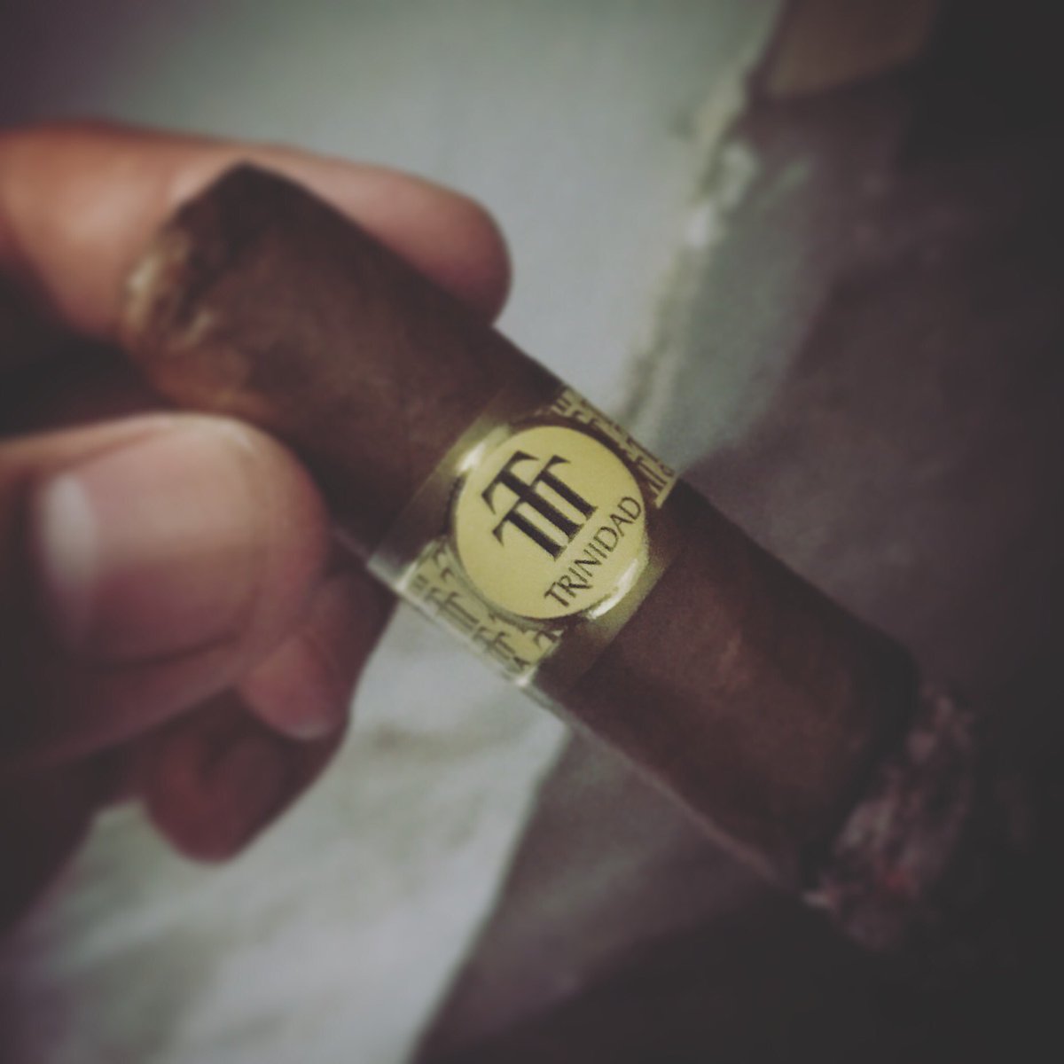 lando748's tweet photo. #cigar Pick of the night #trinidad .mm mm mm #tasty #cuban #smoke .. #cigarlife #lifestyle #brotherhood @CigarBoss3 https://t.co/65WGBdy4xP