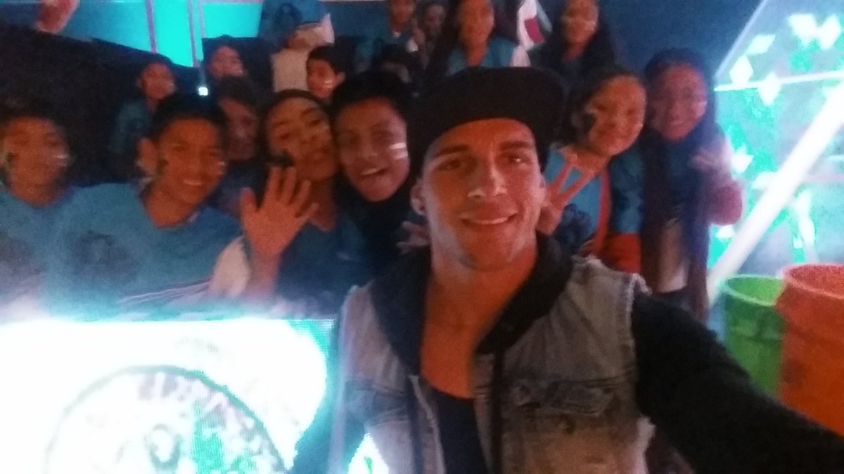 JoshuaSotoM's tweet photo. 🐍💙Minutos antes del programa 💪 Gracias por su apoyo los quiero 💙 🐍 https://t.co/oCGcxeN9zG
