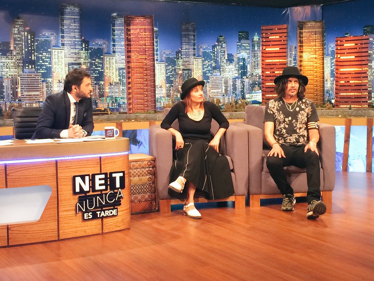 .<a href="/lizarazuok/">Hilda Lizarazu</a> y <a href="/zorritovon/">Zorro Von Quintiero</a> cuentan grandes anécdotas del #Rock nacional NETxFOX <a href="/germanpaoloski/">German Paoloski</a> <a href="/FOXSportsArg/">Fox Sports Argentina</a>