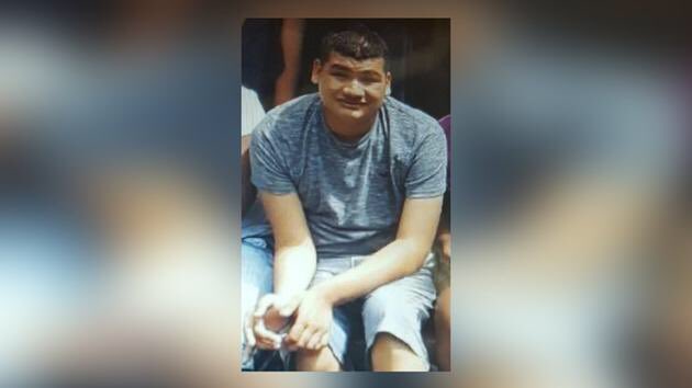 autismspeaks's tweet photo. Please RETWEET: Missing teen with autism in Bronx, NYC https://t.co/17deOgrE27 https://t.co/GlAFP3C7Ll