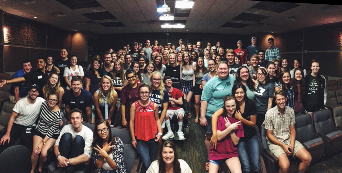 RUFWinthrop's tweet photo. #2016SquadGoals #ALittleAwkwardALottaLovable #RUFWelcomeWeek https://t.co/S4WFj2NOuz