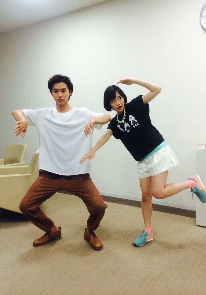 yamazaki0507's tweet photo. 2年前と2年後♡
龍二と渚や♡
嬉しすぎて興奮！！
いろいろ感謝だぁぁ
#山﨑賢人
#大原櫻子 https://t.co/YRmtvHmeLz