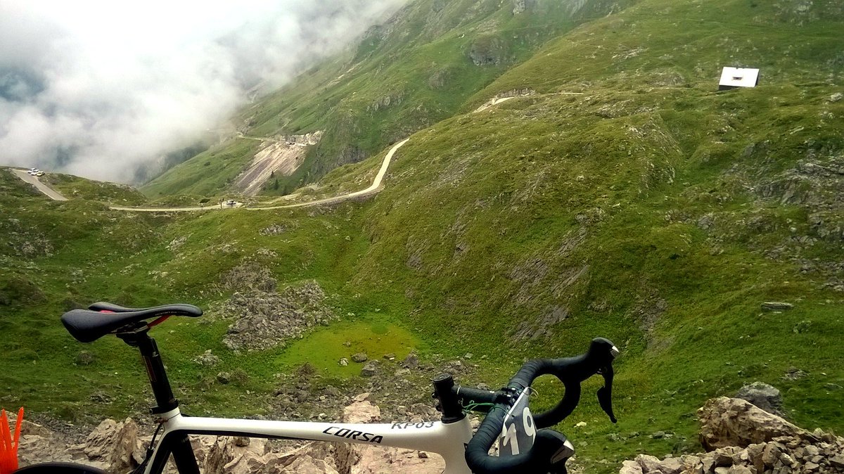 _IgorSever_'s tweet photo. Legendarni vzpon na Mangart, ki vedno poskrbi, da izprazniš vso "municijo" v nogah. @kamplcshop  Foto: R.Zabukovec https://t.co/EqSHVM7hGx