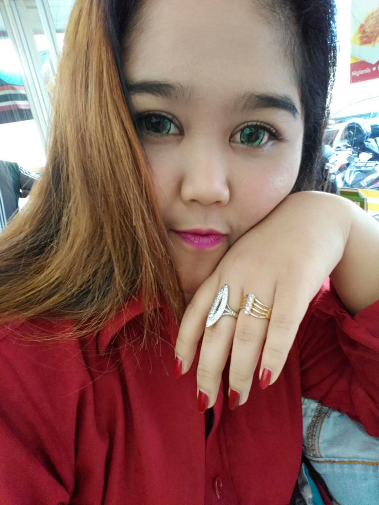 debbytheree's tweet photo. https://t.co/GcBGDvT2Zs