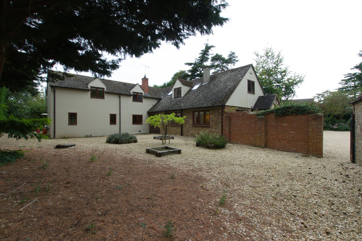 epcregistry's tweet image. Professional Photography with expert enhancement and multi sky!    #multisky #propertyphotos