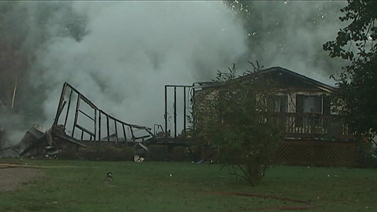 PHOTOS Fire destroys Gaston County mobile home WSOCTV Scoopnest