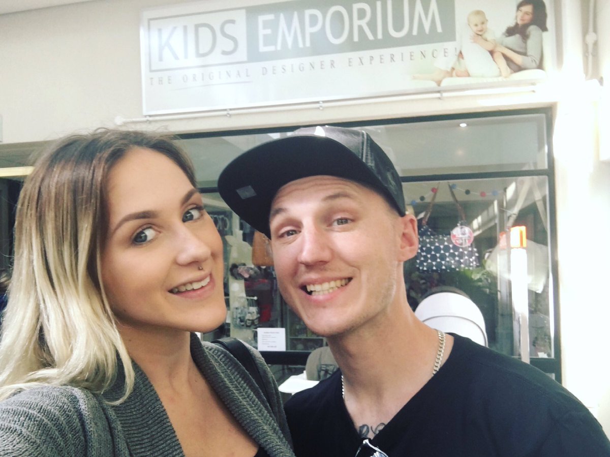 nixxmilner's tweet photo. @kidsemporium No doubt about where I will be having my baby registry. Friends, take note.  #kidsemporium #KEselfie https://t.co/s79nwG7fCw