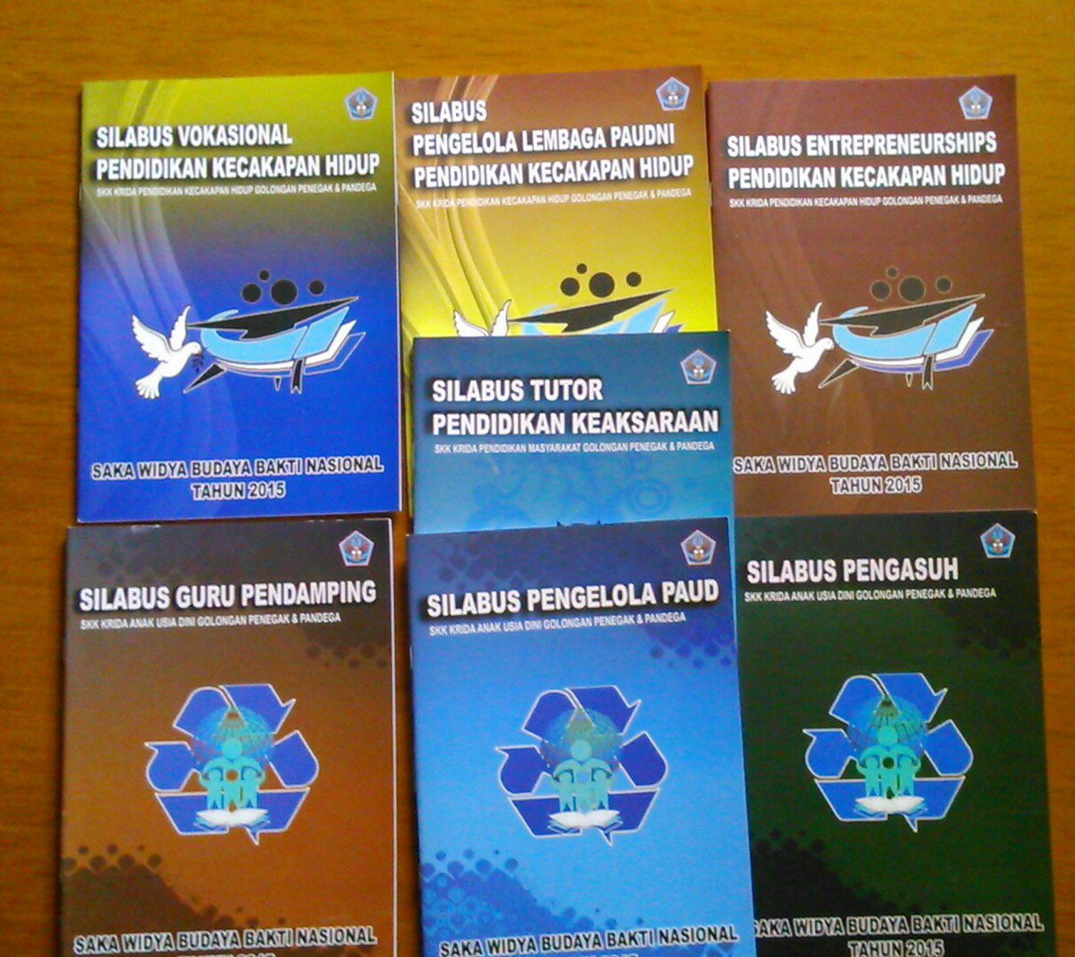 MyprideMagz's tweet photo. Hasil buruan lain di TSB #jamnas2016. @kwarnas @PramukaJabar @sakawbbakti #UrbanScouting https://t.co/CzIbU5gJaC