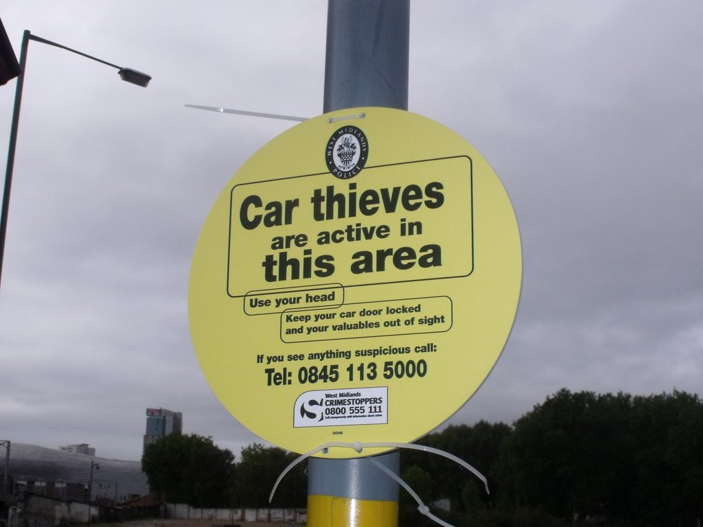 AutoLocksLtd's tweet photo. Is Your Car Safe From Electronic Thieves? https://t.co/HHInat5QVt #cartheft https://t.co/fd5jVzFIXH