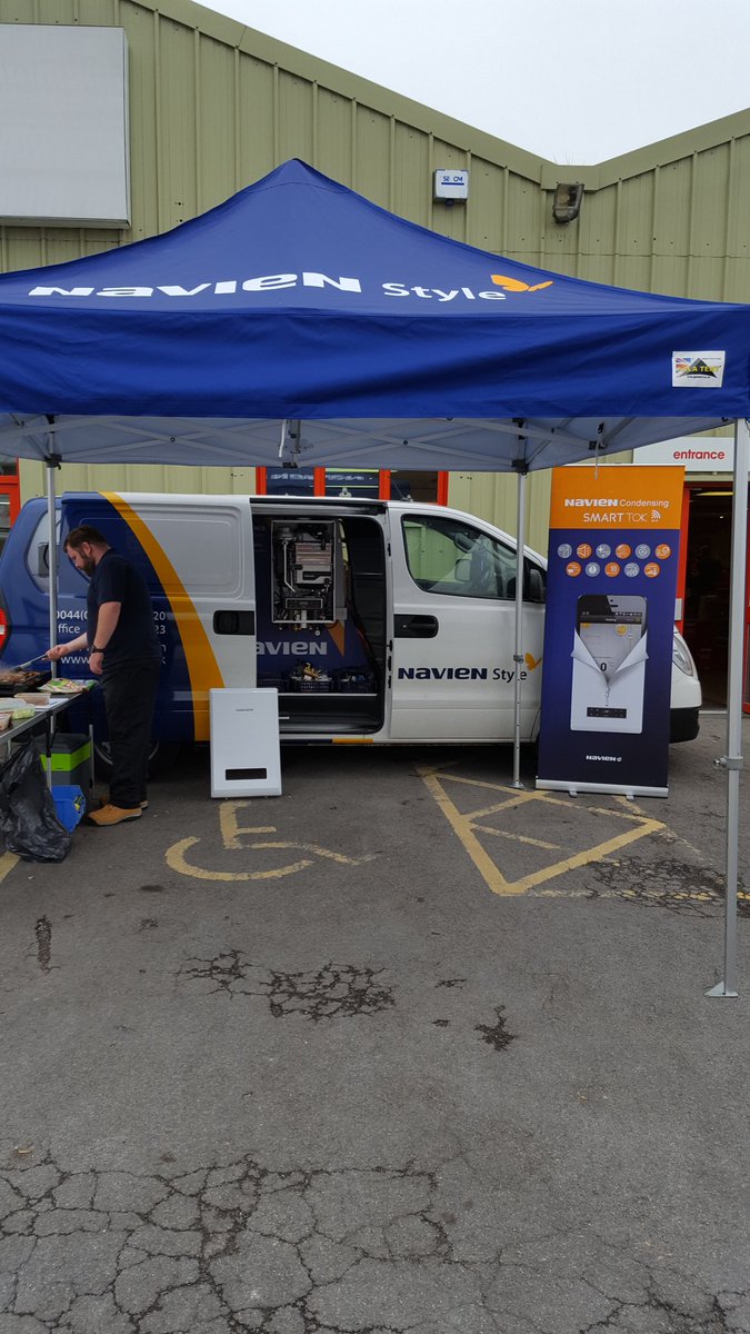 Brettnavienuk's tweet photo. Navien tour part 2 plumbase wigan. Ncb boiler and WiFi controls on display @plumbaseuk @KDNavienuk https://t.co/vOZTQZHZHg